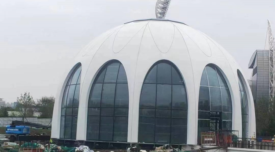 天津泰達時尚廣場--飾紀上品UHPC幕墻板項目