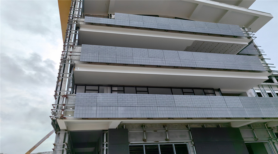 海南陵水中央民族大學(xué)UHPC幕墻板項目