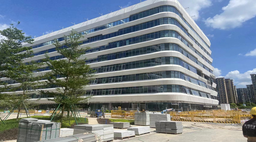 花都區中山大學附屬仁濟醫院GRC外墻掛板工程案例 花都區中山大學附屬仁濟醫院GRC外墻掛板工程案例