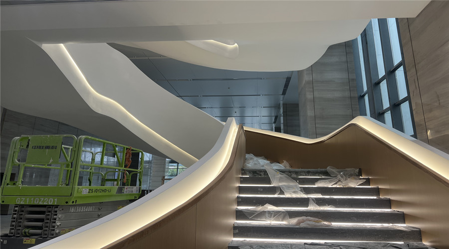 茂名天譽(yù)壹品GRG旋轉(zhuǎn)樓梯 茂名天譽(yù)壹品GRG旋轉(zhuǎn)樓梯