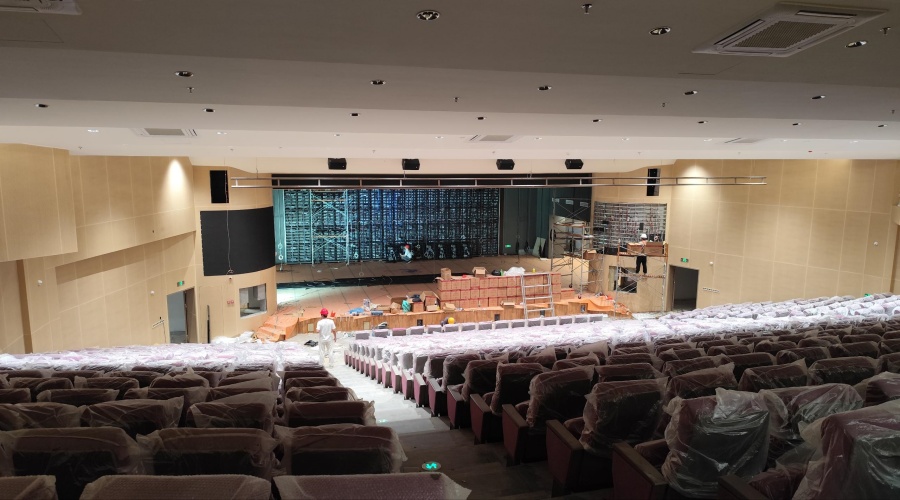 廣州黃埔會(huì)元中學(xué)GRG報(bào)告廳工程案例 廣州黃埔會(huì)元中學(xué)GRG報(bào)告廳工程案例